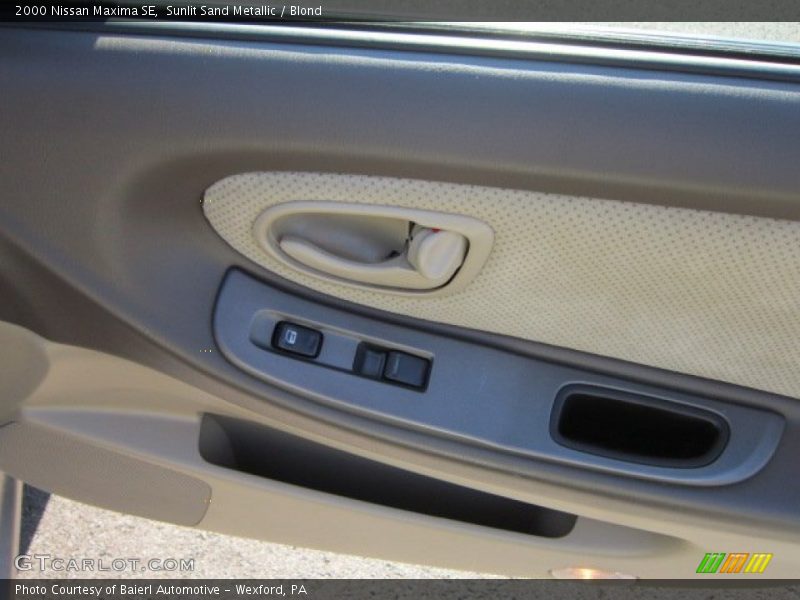 Sunlit Sand Metallic / Blond 2000 Nissan Maxima SE