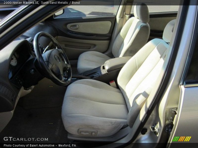 Sunlit Sand Metallic / Blond 2000 Nissan Maxima SE