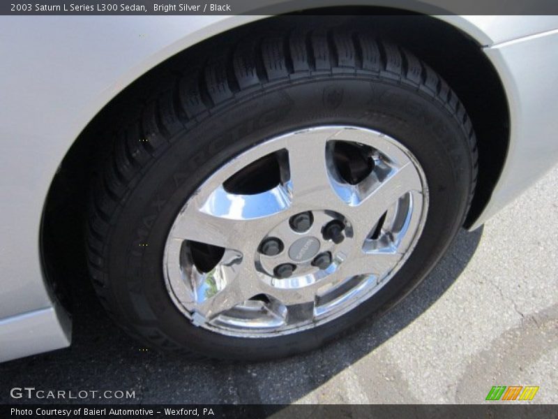 Bright Silver / Black 2003 Saturn L Series L300 Sedan