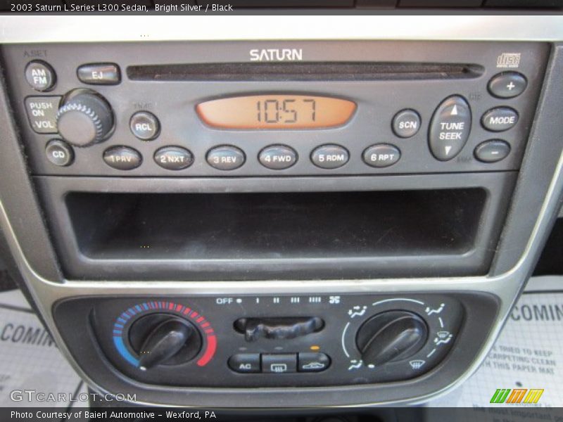 Bright Silver / Black 2003 Saturn L Series L300 Sedan