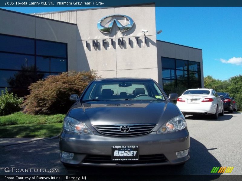 Phantom Gray Pearl / Gray 2005 Toyota Camry XLE V6