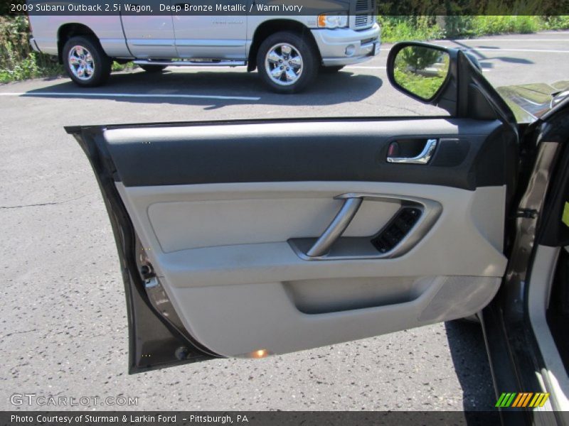 Deep Bronze Metallic / Warm Ivory 2009 Subaru Outback 2.5i Wagon