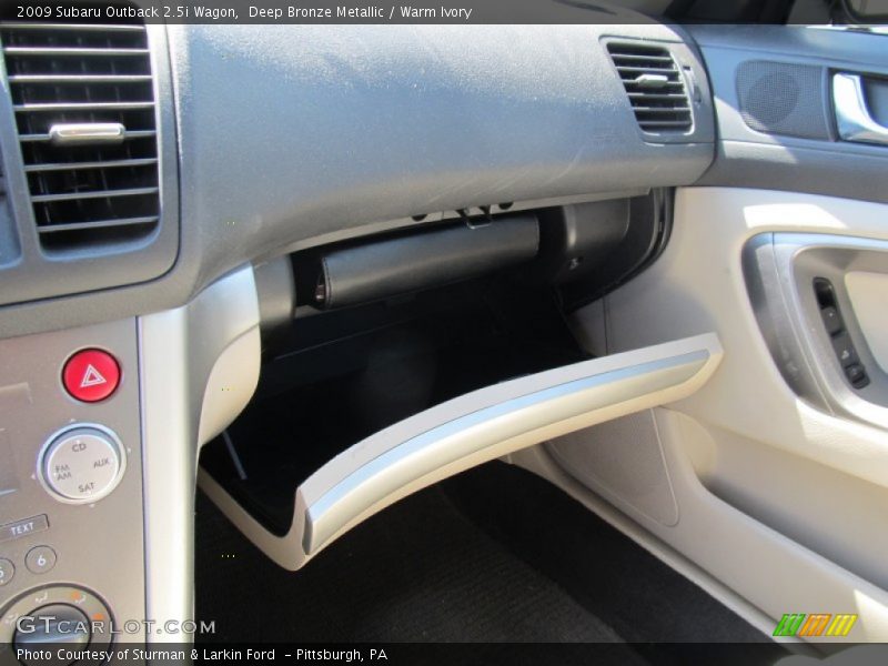 Deep Bronze Metallic / Warm Ivory 2009 Subaru Outback 2.5i Wagon