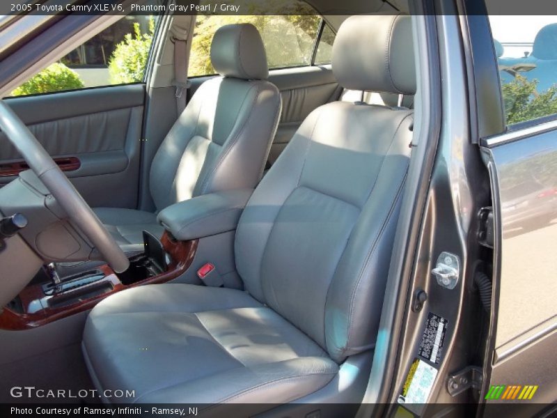 Phantom Gray Pearl / Gray 2005 Toyota Camry XLE V6