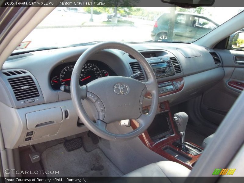 Phantom Gray Pearl / Gray 2005 Toyota Camry XLE V6