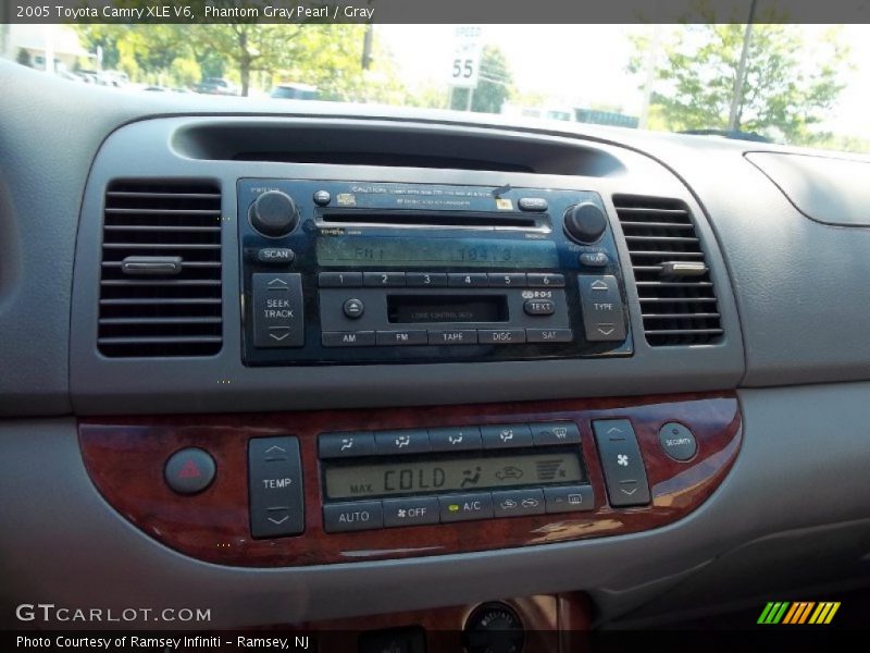 Phantom Gray Pearl / Gray 2005 Toyota Camry XLE V6