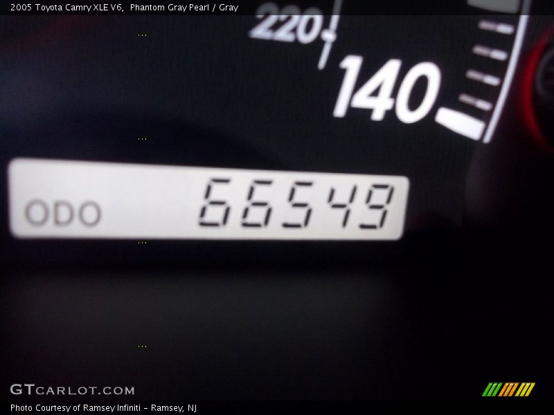Phantom Gray Pearl / Gray 2005 Toyota Camry XLE V6