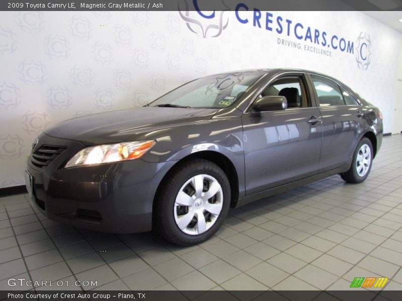 Magnetic Gray Metallic / Ash 2009 Toyota Camry LE