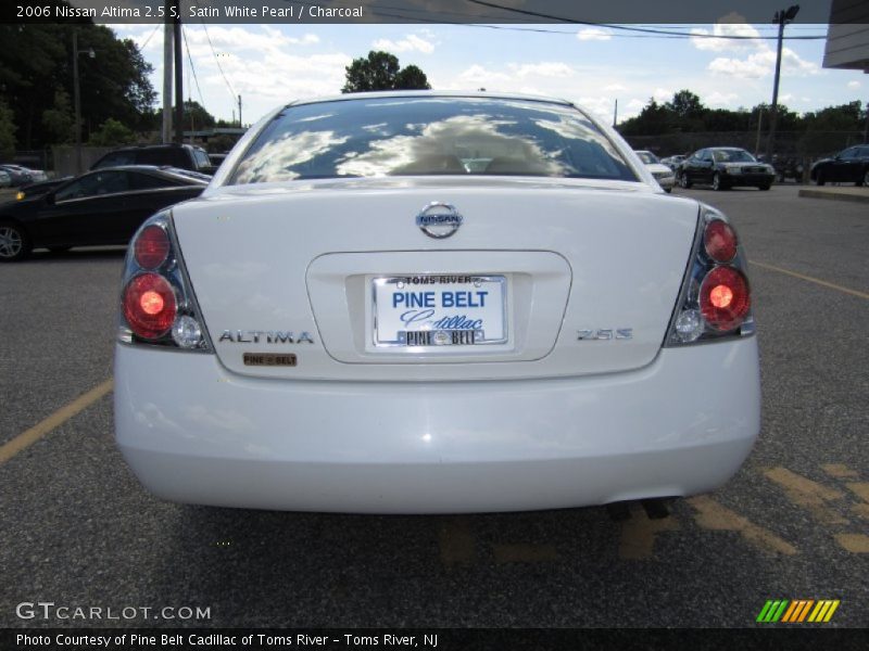 Satin White Pearl / Charcoal 2006 Nissan Altima 2.5 S