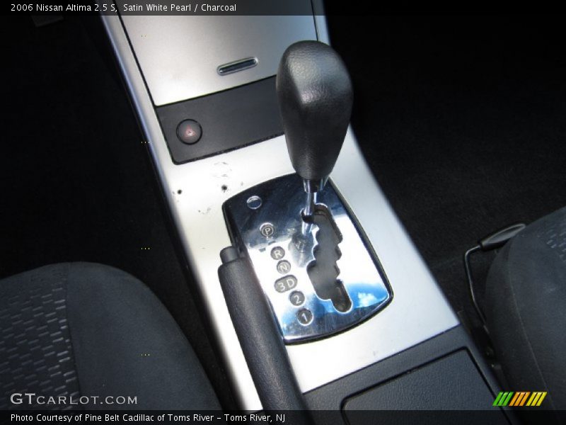 Satin White Pearl / Charcoal 2006 Nissan Altima 2.5 S