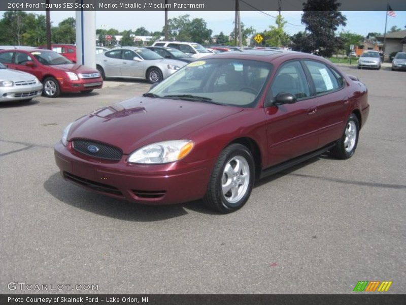 Merlot Metallic / Medium Parchment 2004 Ford Taurus SES Sedan