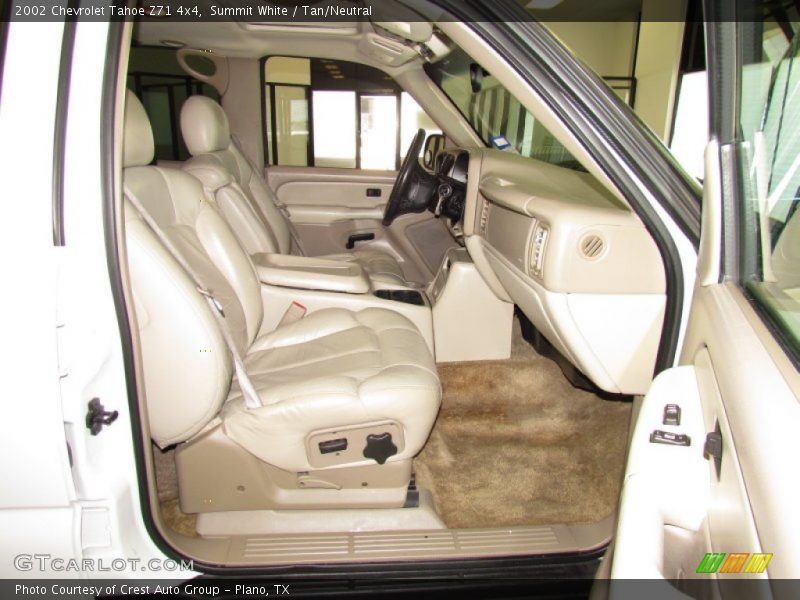 Summit White / Tan/Neutral 2002 Chevrolet Tahoe Z71 4x4