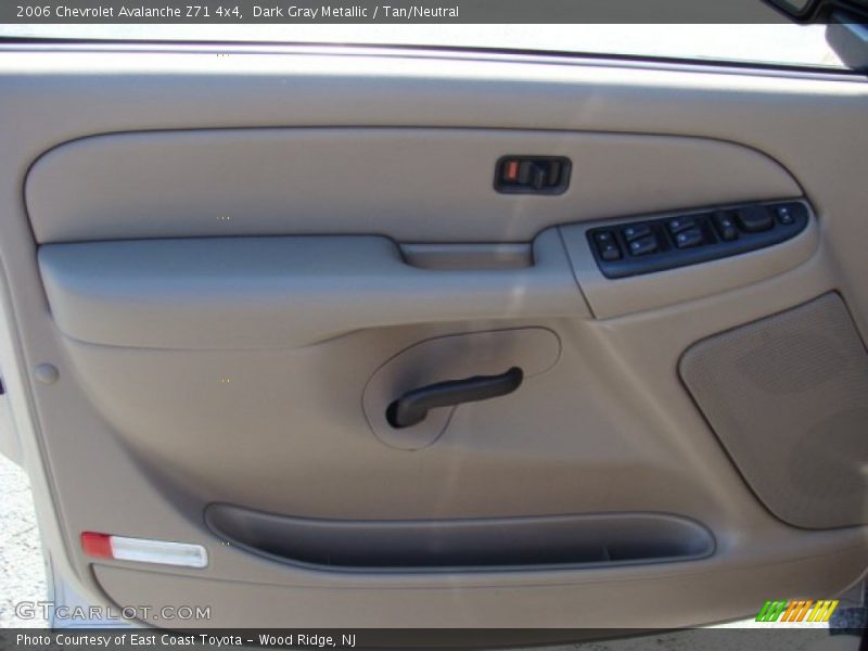 Dark Gray Metallic / Tan/Neutral 2006 Chevrolet Avalanche Z71 4x4