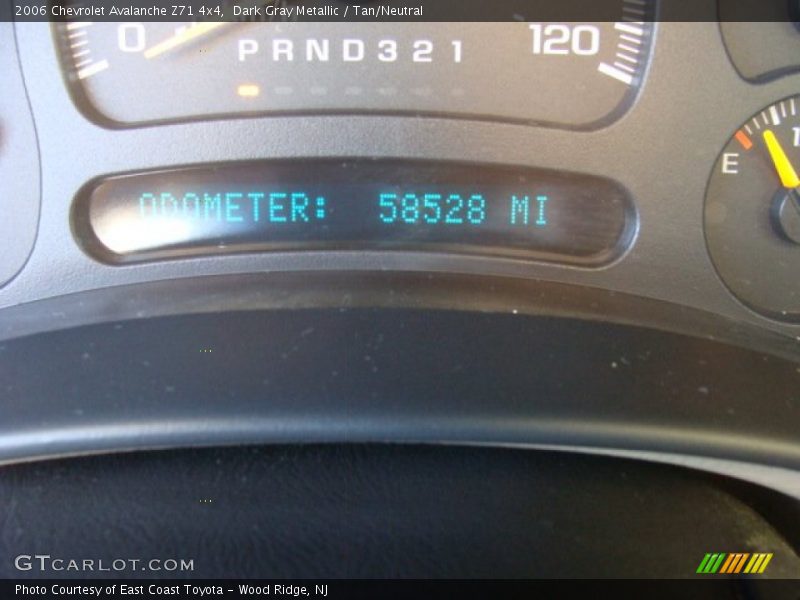 Dark Gray Metallic / Tan/Neutral 2006 Chevrolet Avalanche Z71 4x4