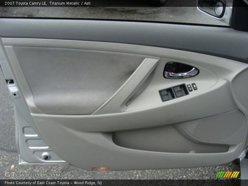 Titanium Metallic / Ash 2007 Toyota Camry LE