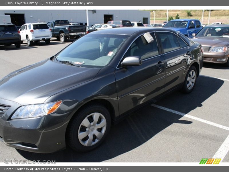 Magnetic Gray Metallic / Ash 2009 Toyota Camry LE