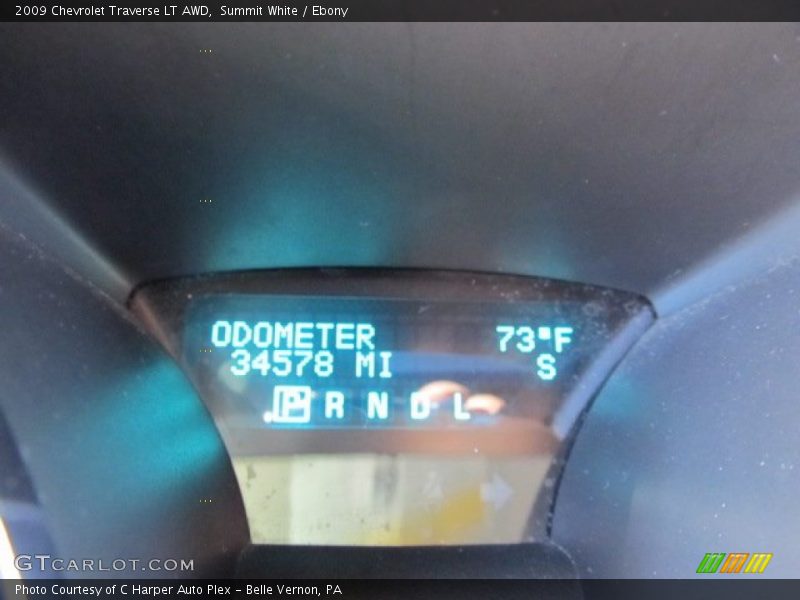 Summit White / Ebony 2009 Chevrolet Traverse LT AWD