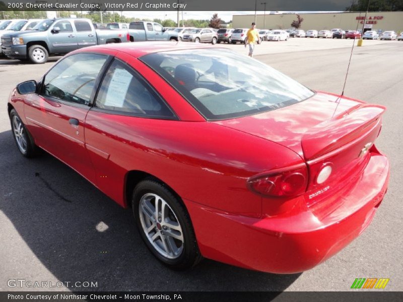 Victory Red / Graphite Gray 2005 Chevrolet Cavalier Coupe