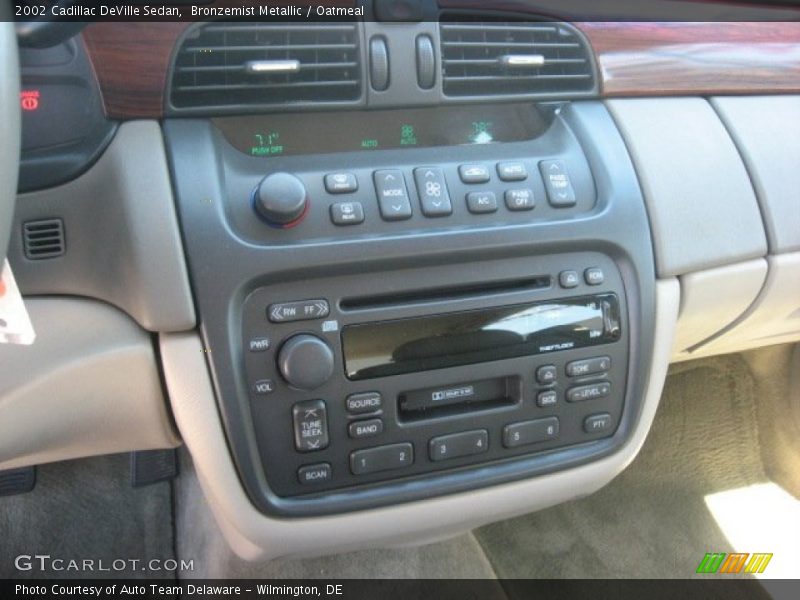 Bronzemist Metallic / Oatmeal 2002 Cadillac DeVille Sedan