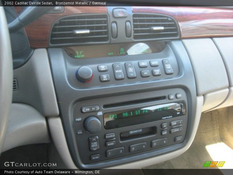 Bronzemist Metallic / Oatmeal 2002 Cadillac DeVille Sedan