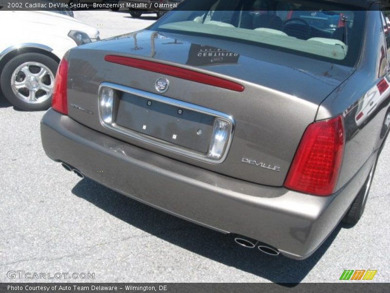 Bronzemist Metallic / Oatmeal 2002 Cadillac DeVille Sedan
