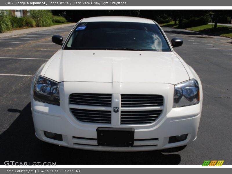 Stone White / Dark Slate Gray/Light Graystone 2007 Dodge Magnum SE