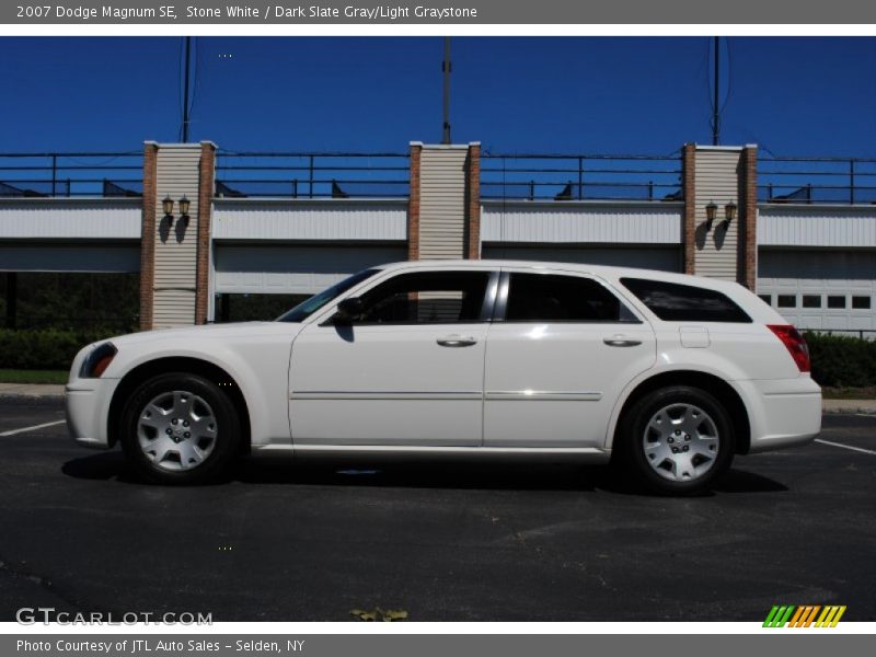 Stone White / Dark Slate Gray/Light Graystone 2007 Dodge Magnum SE