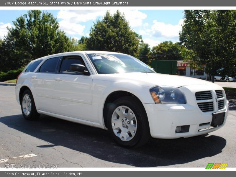 Stone White / Dark Slate Gray/Light Graystone 2007 Dodge Magnum SE