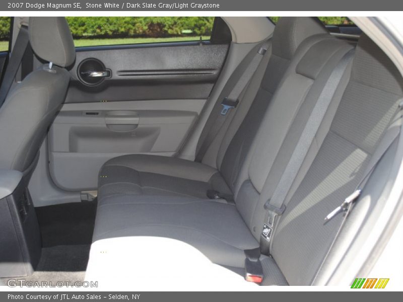 Stone White / Dark Slate Gray/Light Graystone 2007 Dodge Magnum SE