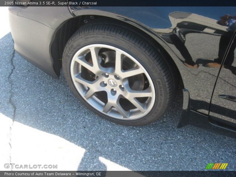 Super Black / Charcoal 2005 Nissan Altima 3.5 SE-R