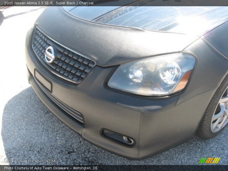 Super Black / Charcoal 2005 Nissan Altima 3.5 SE-R