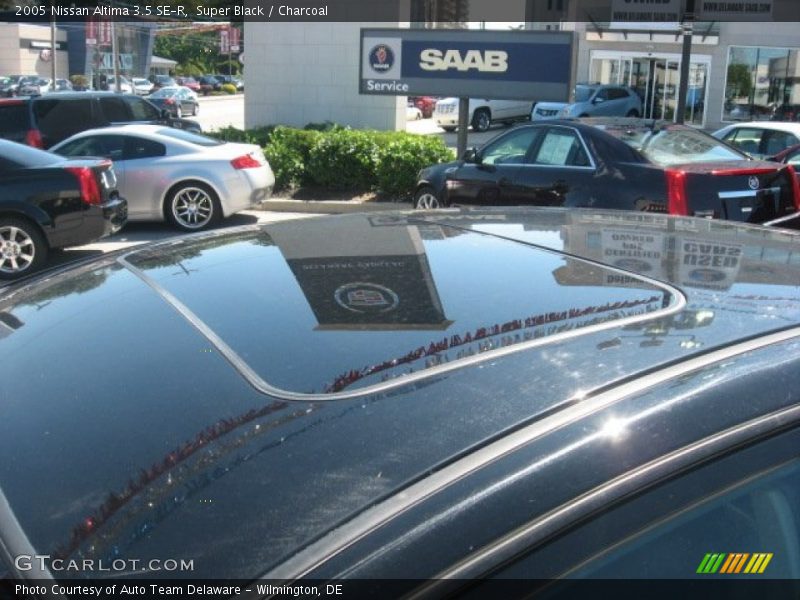 Super Black / Charcoal 2005 Nissan Altima 3.5 SE-R