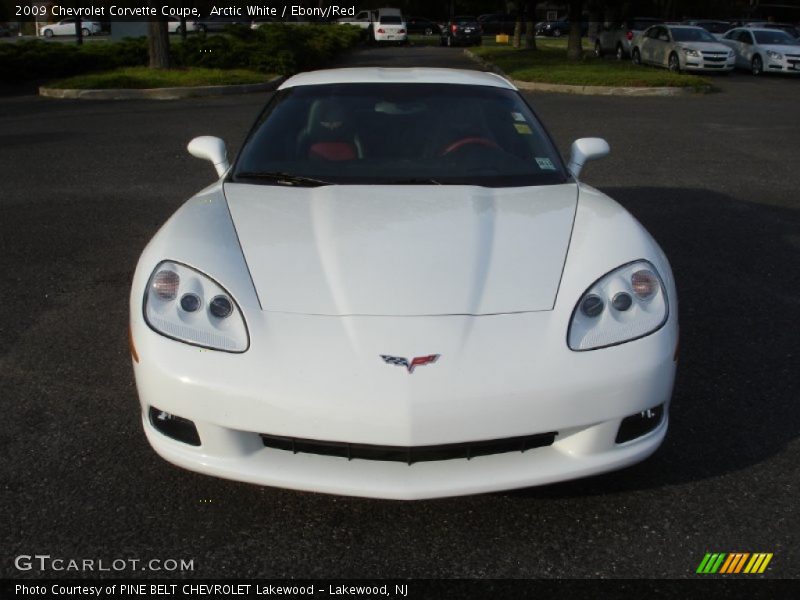 Arctic White / Ebony/Red 2009 Chevrolet Corvette Coupe