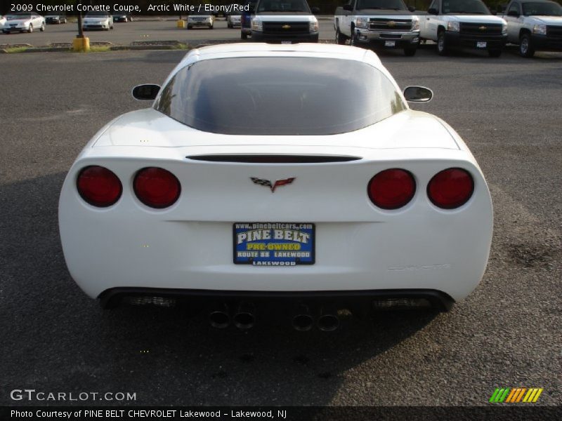 Arctic White / Ebony/Red 2009 Chevrolet Corvette Coupe