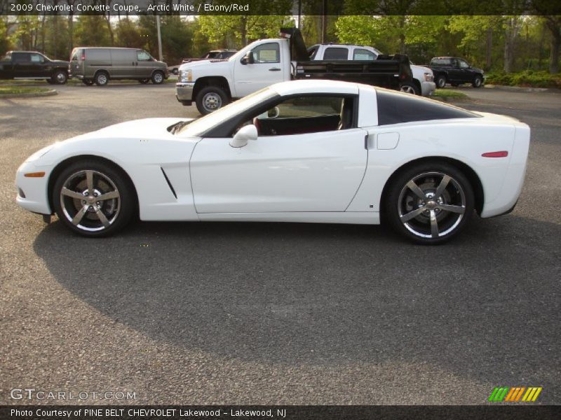 Arctic White / Ebony/Red 2009 Chevrolet Corvette Coupe