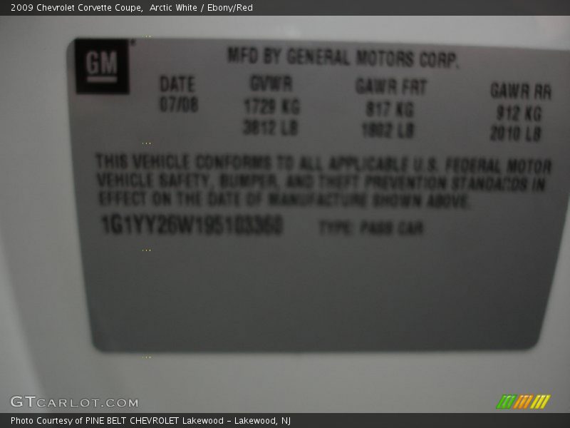 Arctic White / Ebony/Red 2009 Chevrolet Corvette Coupe