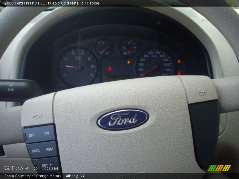 Pueblo Gold Metallic / Pebble 2005 Ford Freestyle SE
