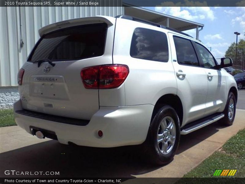 Super White / Sand Beige 2010 Toyota Sequoia SR5