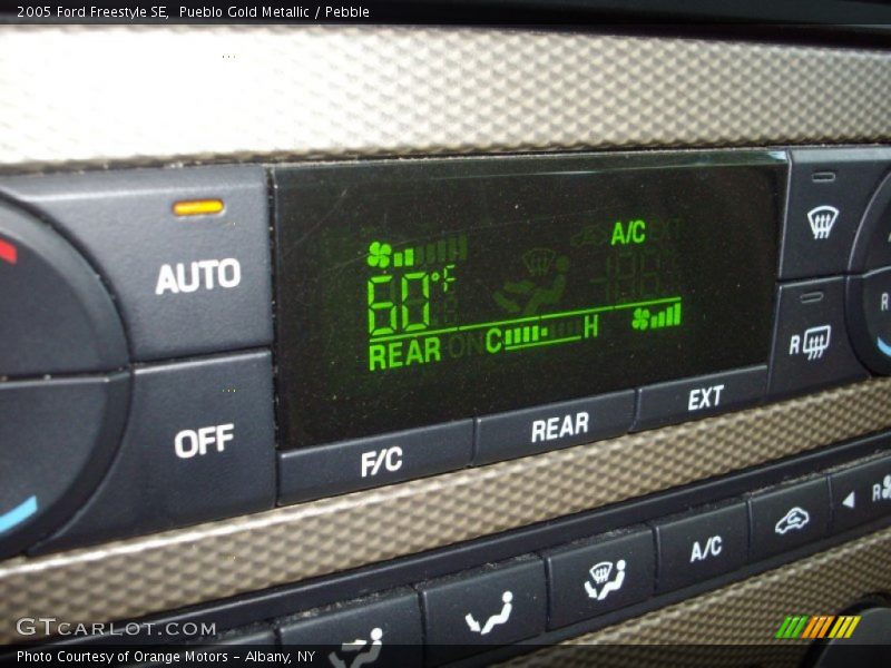 Pueblo Gold Metallic / Pebble 2005 Ford Freestyle SE