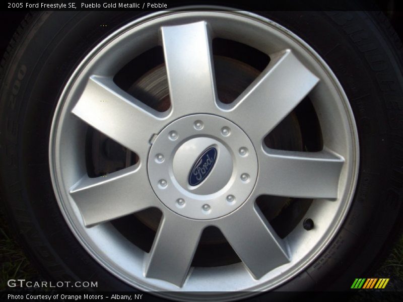 Pueblo Gold Metallic / Pebble 2005 Ford Freestyle SE