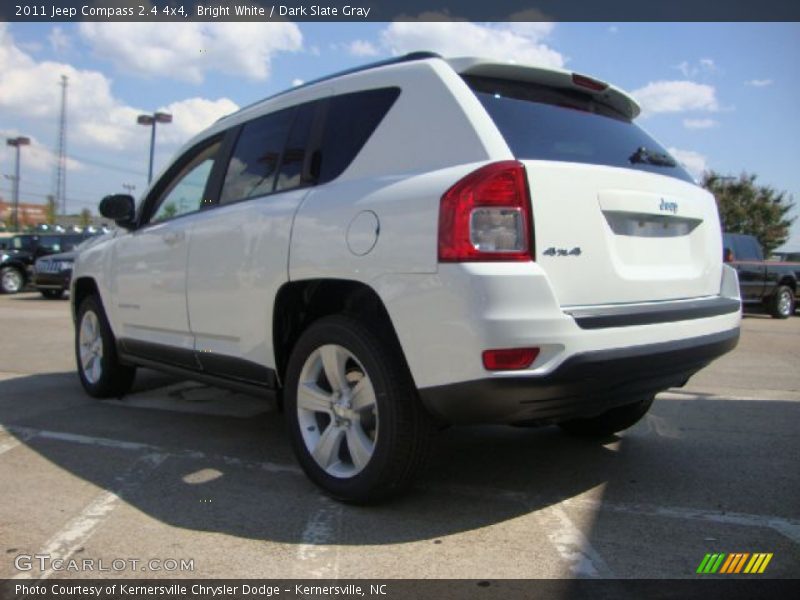 Bright White / Dark Slate Gray 2011 Jeep Compass 2.4 4x4