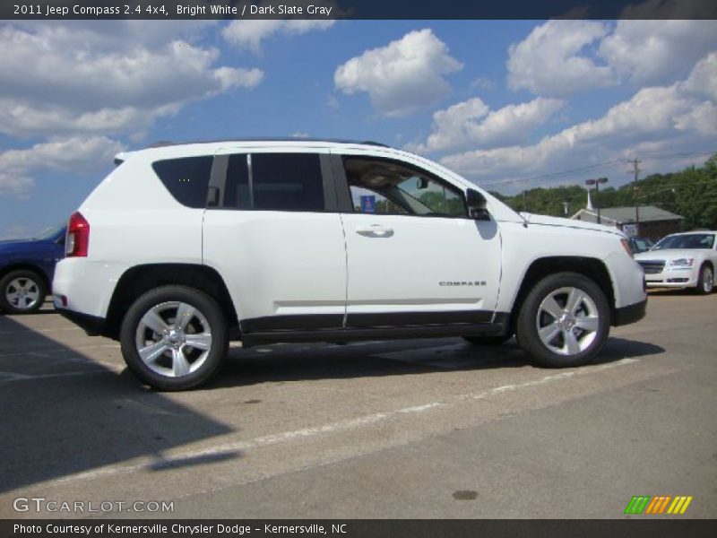 Bright White / Dark Slate Gray 2011 Jeep Compass 2.4 4x4
