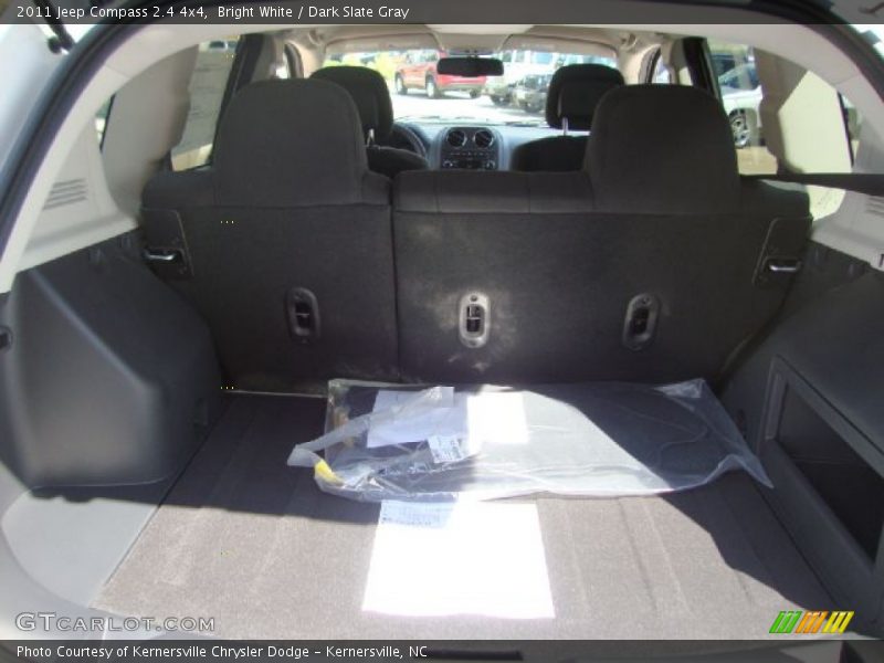 Bright White / Dark Slate Gray 2011 Jeep Compass 2.4 4x4