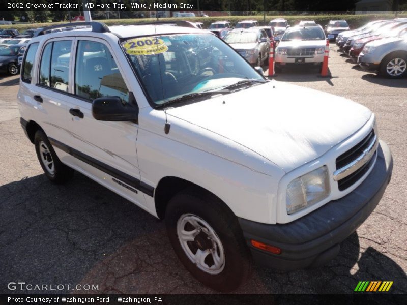 White / Medium Gray 2002 Chevrolet Tracker 4WD Hard Top