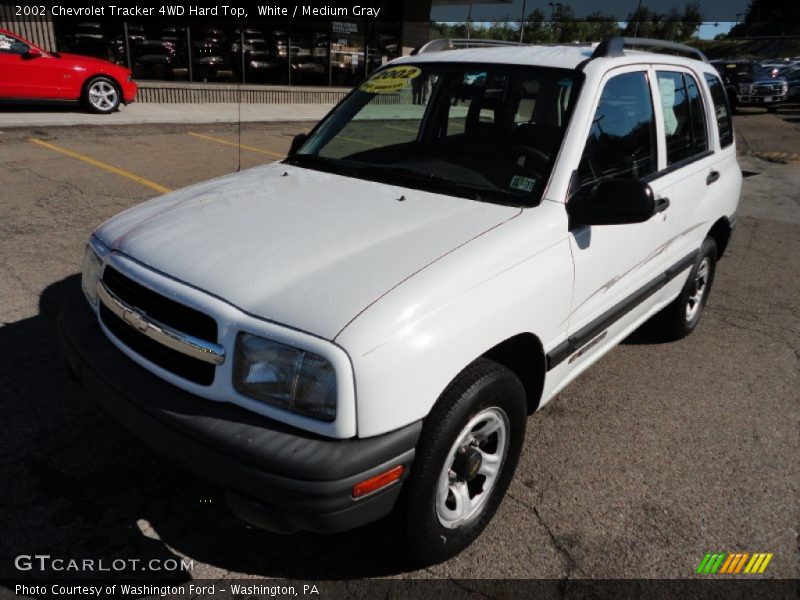 Front 3/4 View of 2002 Tracker 4WD Hard Top