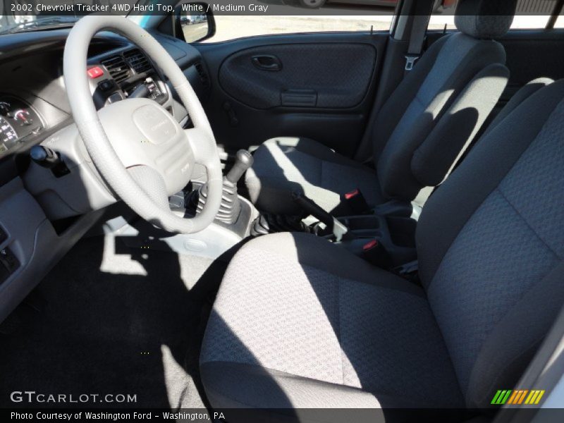 White / Medium Gray 2002 Chevrolet Tracker 4WD Hard Top