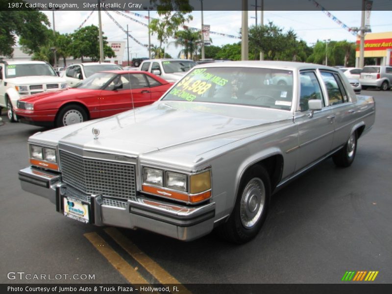 Front 3/4 View of 1987 Brougham 