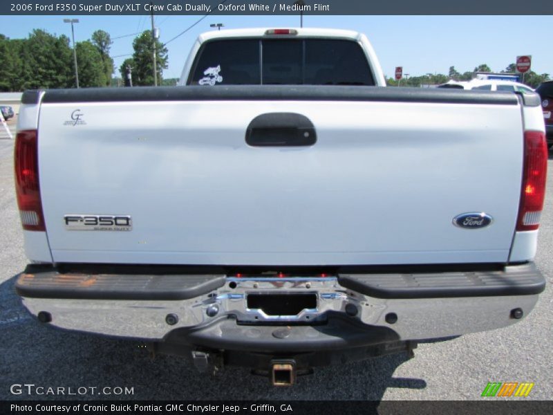 Oxford White / Medium Flint 2006 Ford F350 Super Duty XLT Crew Cab Dually
