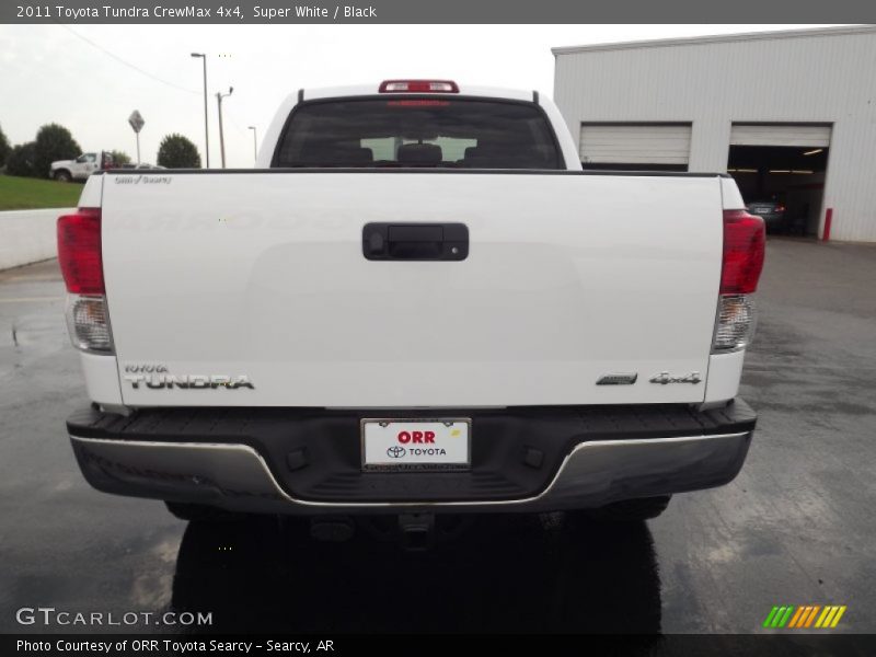Super White / Black 2011 Toyota Tundra CrewMax 4x4