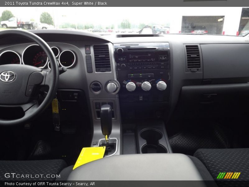 Super White / Black 2011 Toyota Tundra CrewMax 4x4